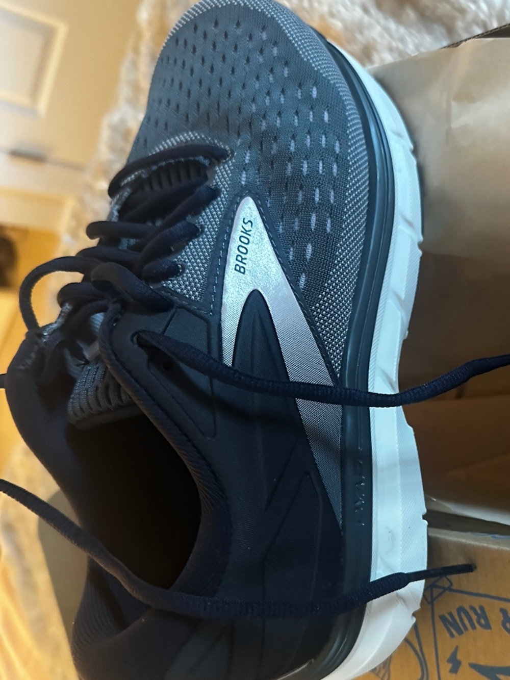 Brooks Dyad 11